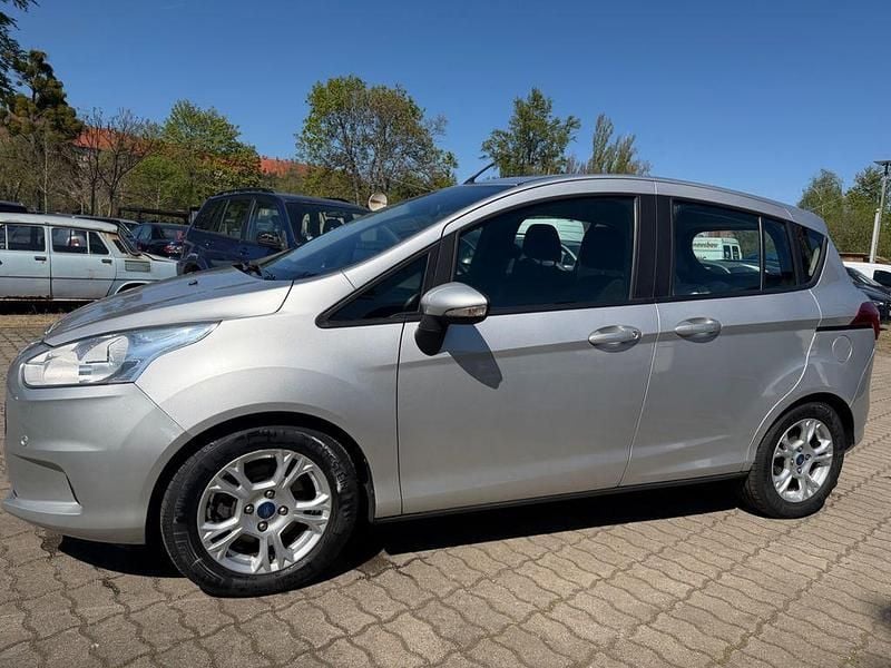 Używany Ford B-MAX SYNC Edition 125 KM (91 kW) 2014 Srebrny Minivan