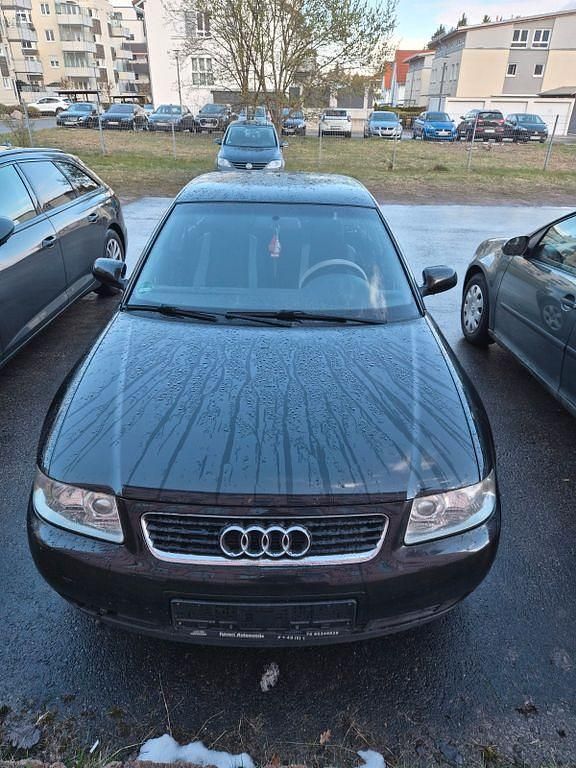 Gebraucht Audi A3 Ambiente 102 PS (75 kW) 2003 Blau Kleinwagen