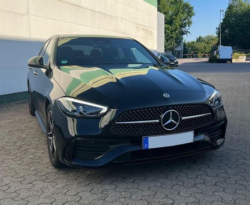 Schwarz Gebraucht 2024 Mercedes C180 AMG Limousine | 41.000 € (Etwas zu teuer) - Bild 1/4