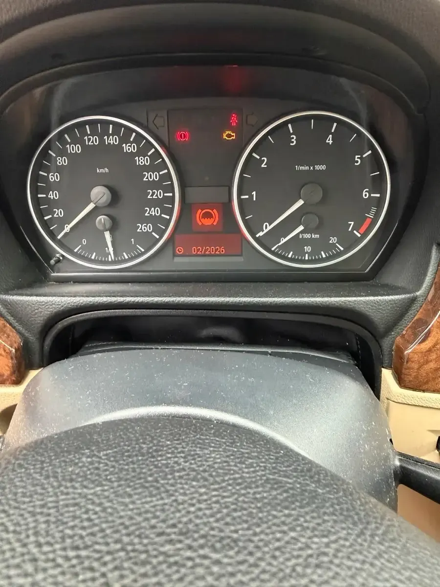 Gebraucht BMW 320 150 PS (110 kW) 2004 Grau Limousine