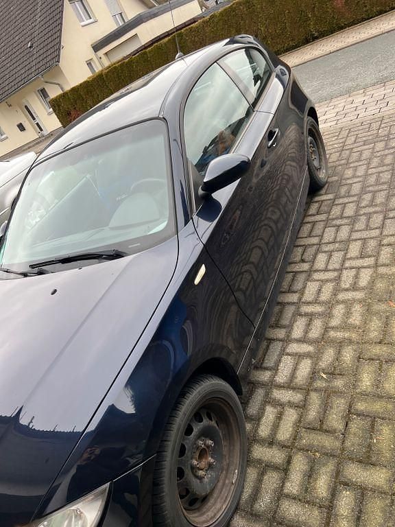 Gebraucht BMW 116 122 PS (89 kW) 2008 Blau Kleinwagen