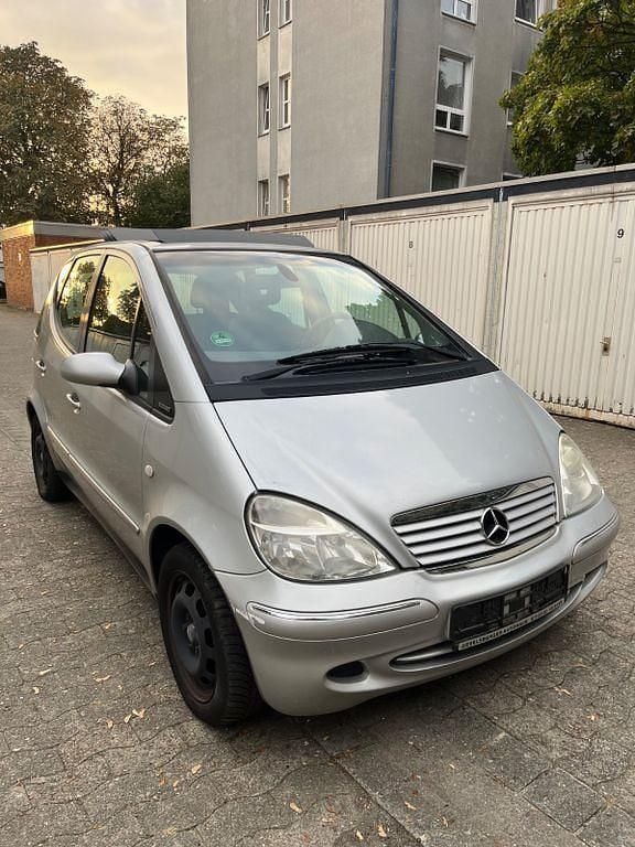 Grau Gebraucht 2001 Mercedes A140 Elegance Van / Kleinbus | 900 € (Superpreis) - Bild 1/4
