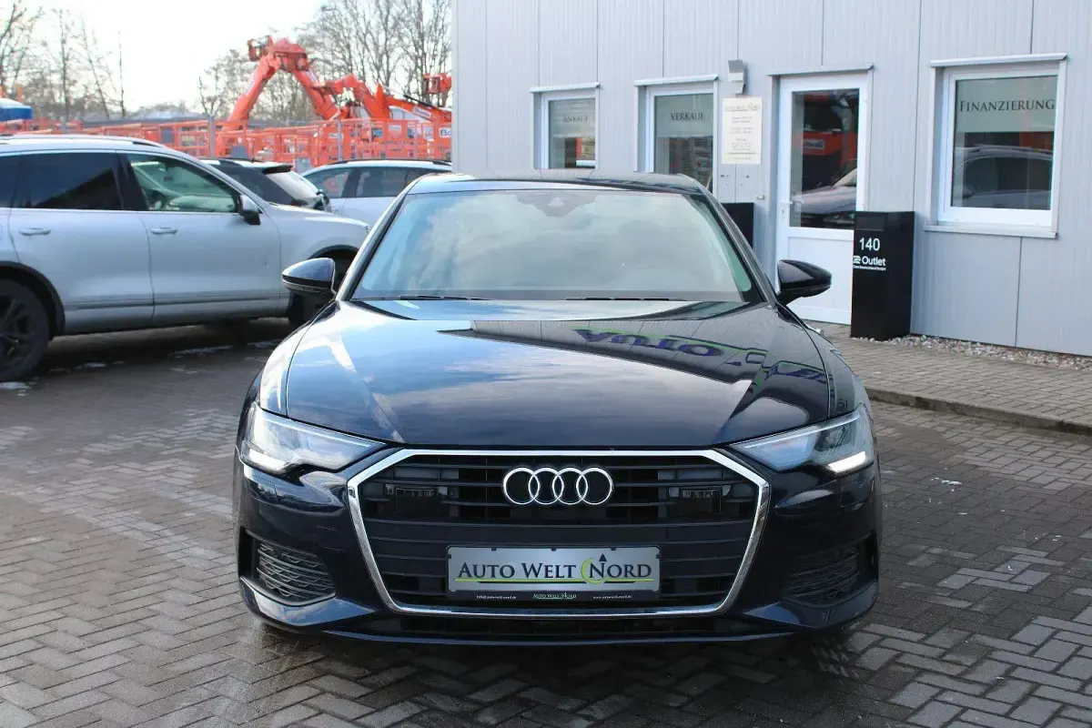 Gebraucht Audi A6 Ambiente 265 PS (194 kW) 2020 Blau Limousine