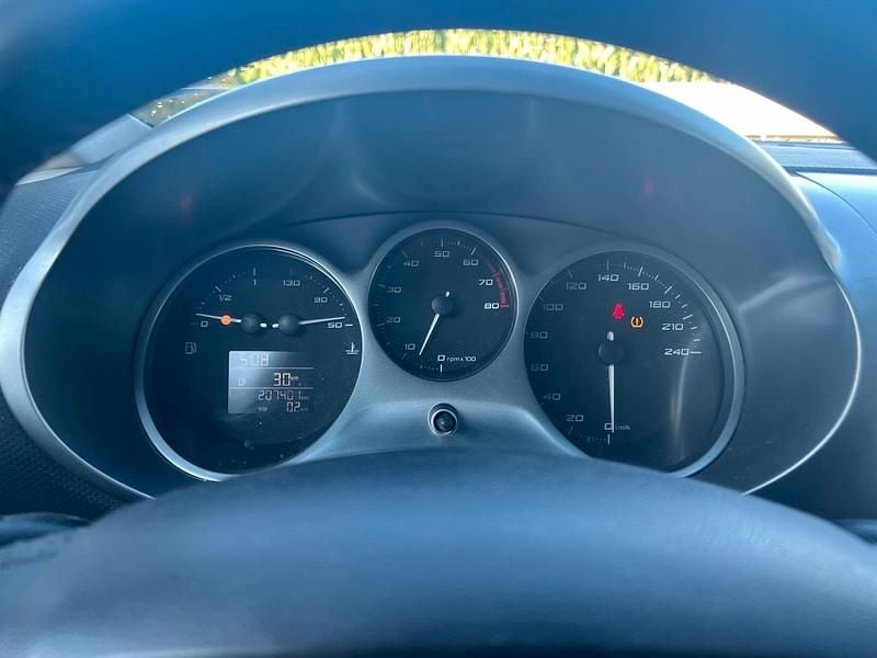 Schwarz Gebraucht 2009 Seat Leon Coupé | 3.900 € (Teuer) - Bild 1/4