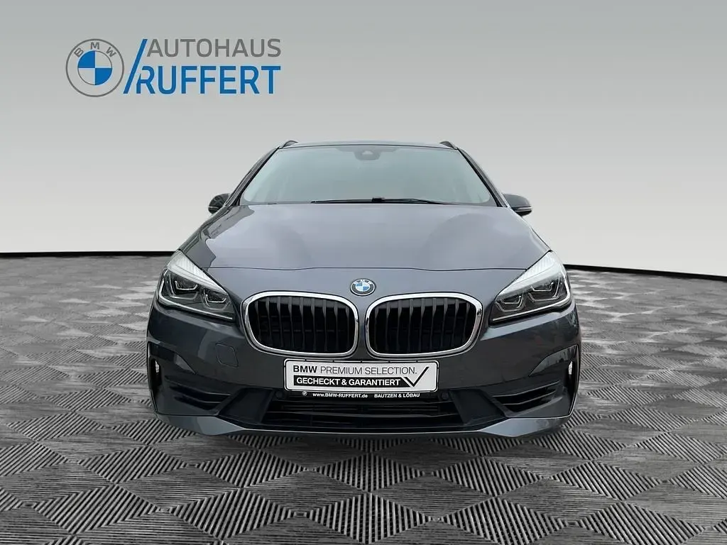 Gebraucht BMW 218 Active Tourer Advantage 140 PS (102 kW) 2020 Mineralgrau Van / Kleinbus