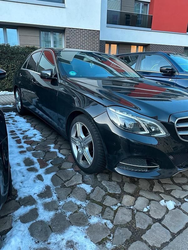 Gebraucht Mercedes E350 306 PS (225 kW) 2013 Schwarz Limousine