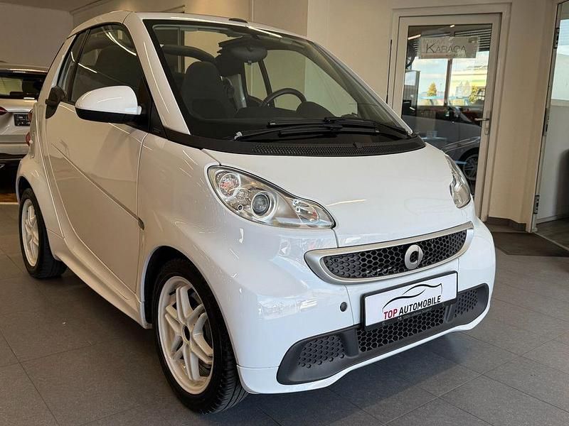 Gebraucht Smart ForTwo Cabrio 71 PS (52 kW) 2013 Weiß Cabrio