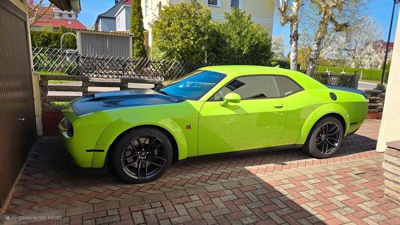 Gebraucht Dodge Challenger 492 PS (361 kW) 2021 Grün Coupé