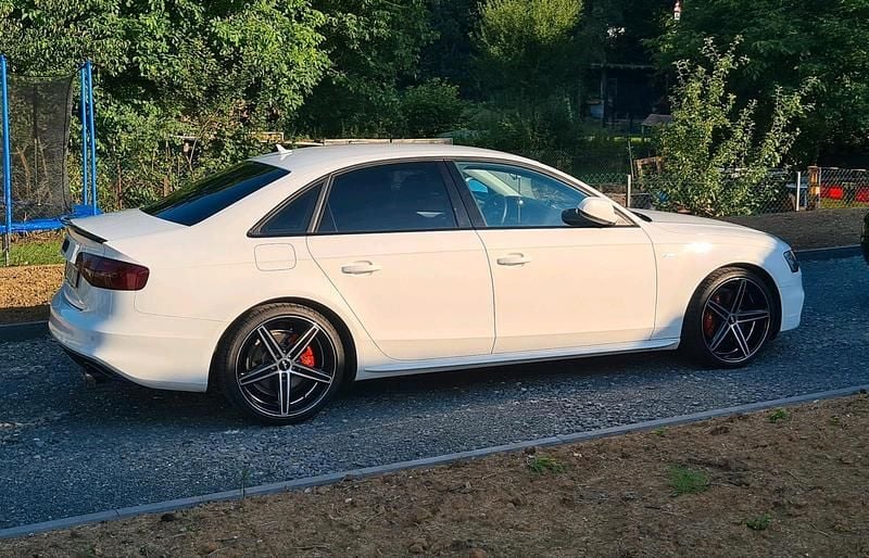 Gebraucht Audi A4 S-Line 204 PS (150 kW) 2014 Weiß Limousine