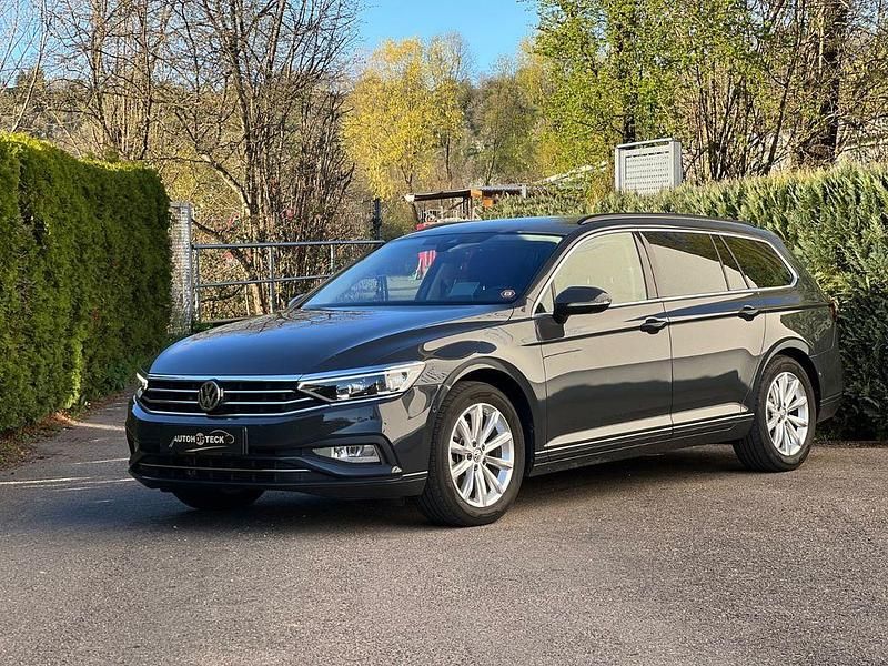 Gebraucht VW Passat Business 150 PS (110 kW) 2020 Grau Kombi