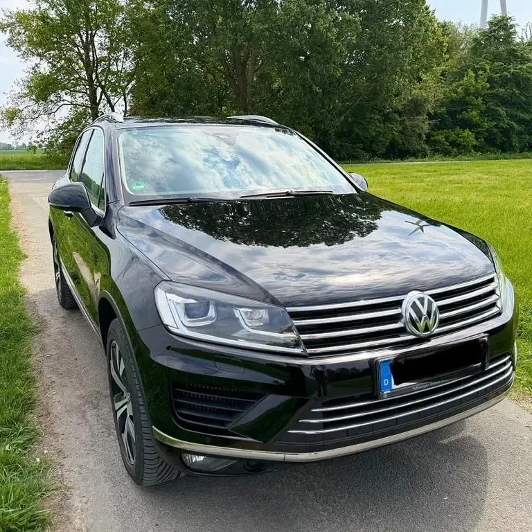 Second-hand VW Touareg 262 CP (192 kW) 2016 Negru SUV