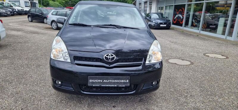 Schwarz Gebraucht 2007 Toyota Corolla Verso Executive Van / Kleinbus | 6.400 € (Teuer) - Bild 1/4