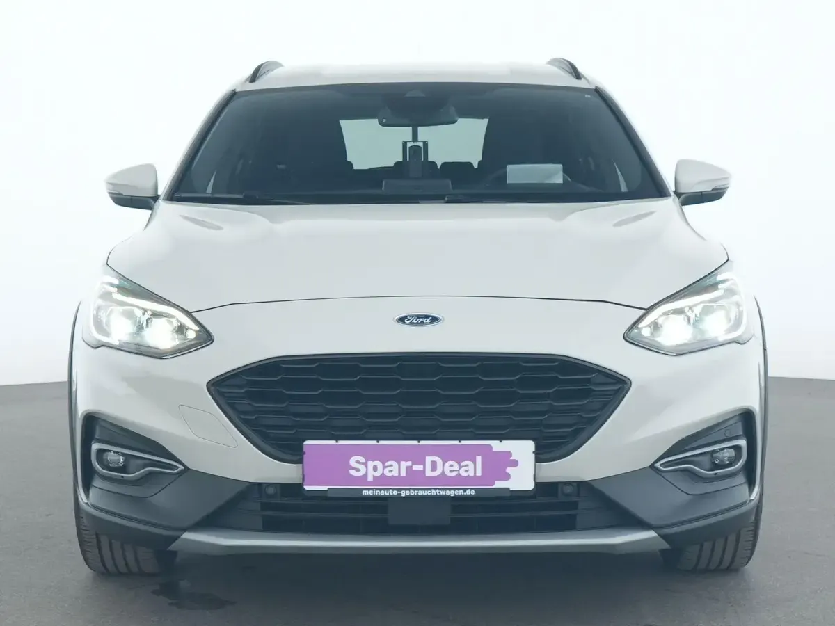 Gebraucht Ford Focus Active X 120 PS (88 kW) 2021 Metropolis weiss Kombi