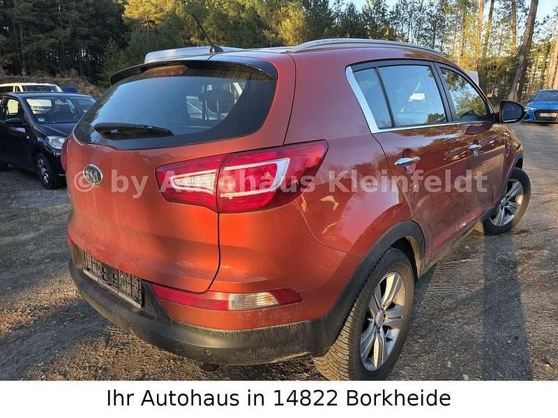 Gebraucht Kia Sportage Vision 163 PS (119 kW) 2012 Orange SUV