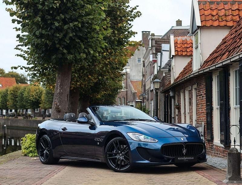 Blau Gebraucht 2015 Maserati GranCabrio Cabrio | 96.740 € - Bild 1/4