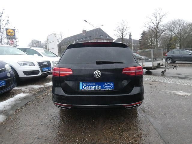 Gebraucht VW Passat Highline 239 PS (175 kW) 2015 Schwarz Kombi