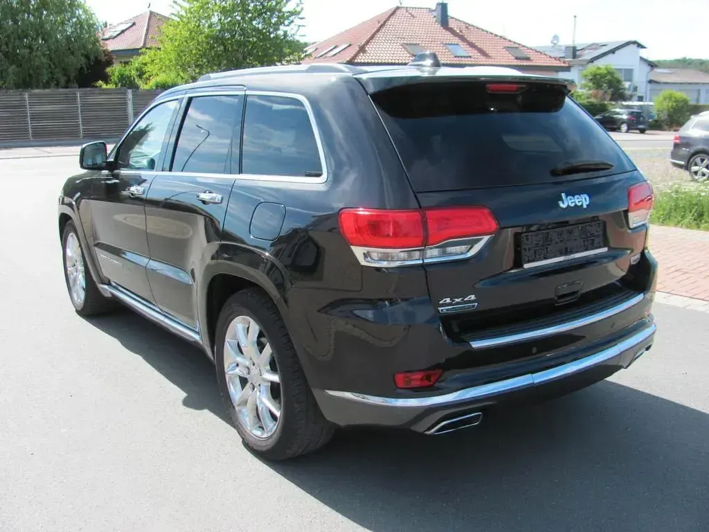 Gebraucht Jeep Grand Cherokee Summit 250 PS (183 kW) 2016 Schwarz SUV