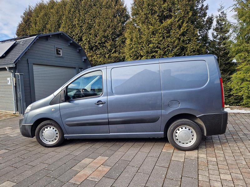 Grau Gebraucht 2009 Peugeot Expert Van | 4.200 € (Fairer Preis) - Bild 1/4