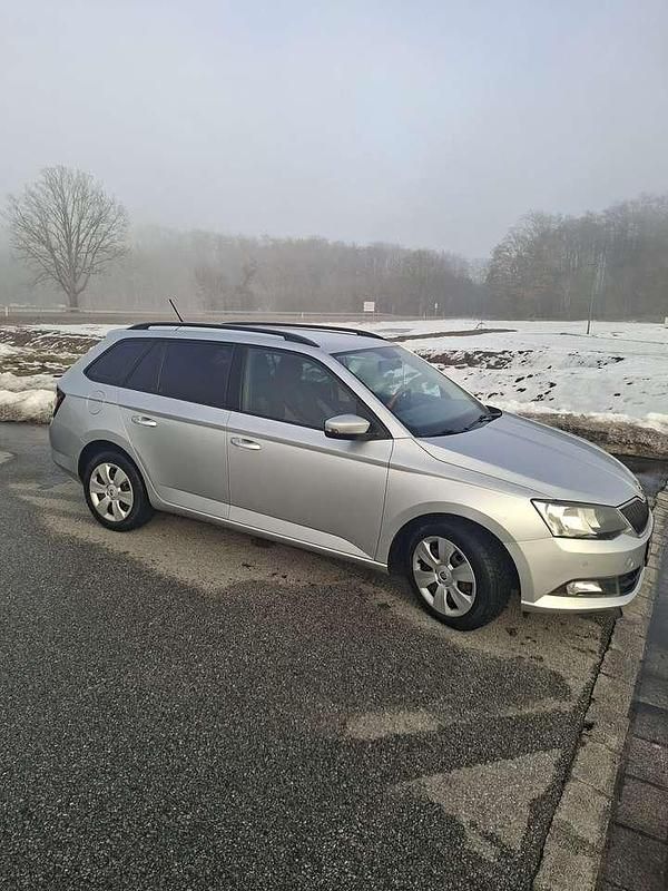 Gebraucht Skoda Fabia Ambition 90 PS (66 kW) 2016 Kombi