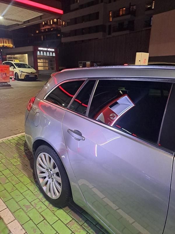 Gebraucht Opel Insignia 131 PS (96 kW) 2010 Silber Kombi