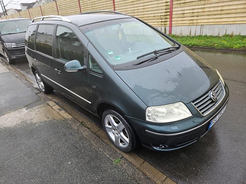 Grün Gebraucht 2004 VW Sharan Van / Kleinbus | 1.800 € (Superpreis) - Bild 1/4