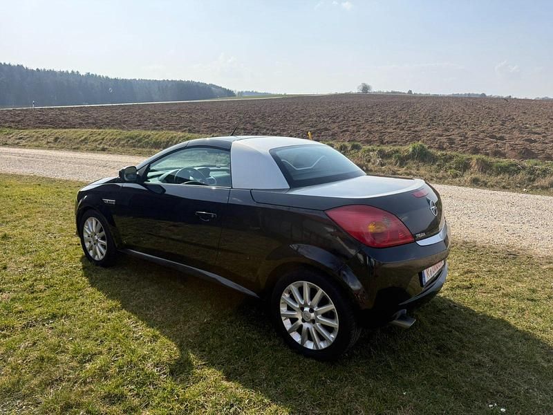 Gebraucht Opel Tigra 125 PS (91 kW) 2005 Schwarz Cabrio