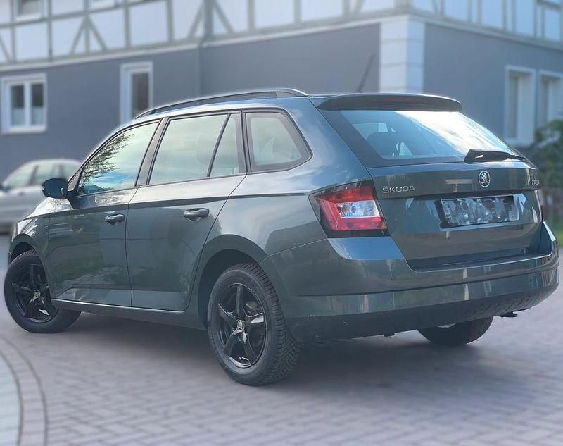 Gebraucht Skoda Fabia Cool Edition 90 PS (66 kW) 2016 Grau Kleinwagen