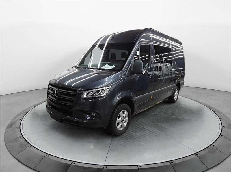 Gebraucht Mercedes Sprinter 170 PS (125 kW) 2023 Tenoritgrau metallic Van
