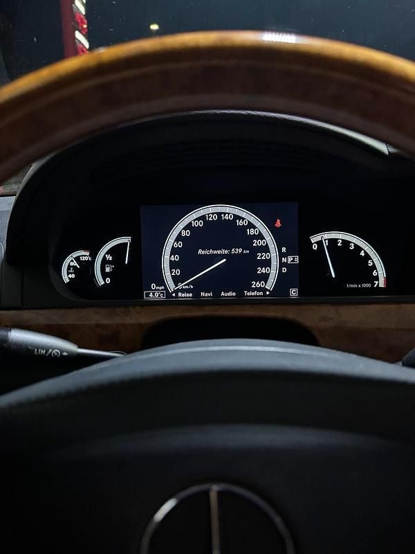 Gebraucht Mercedes S500 387 PS (284 kW) 2006 Silber Limousine