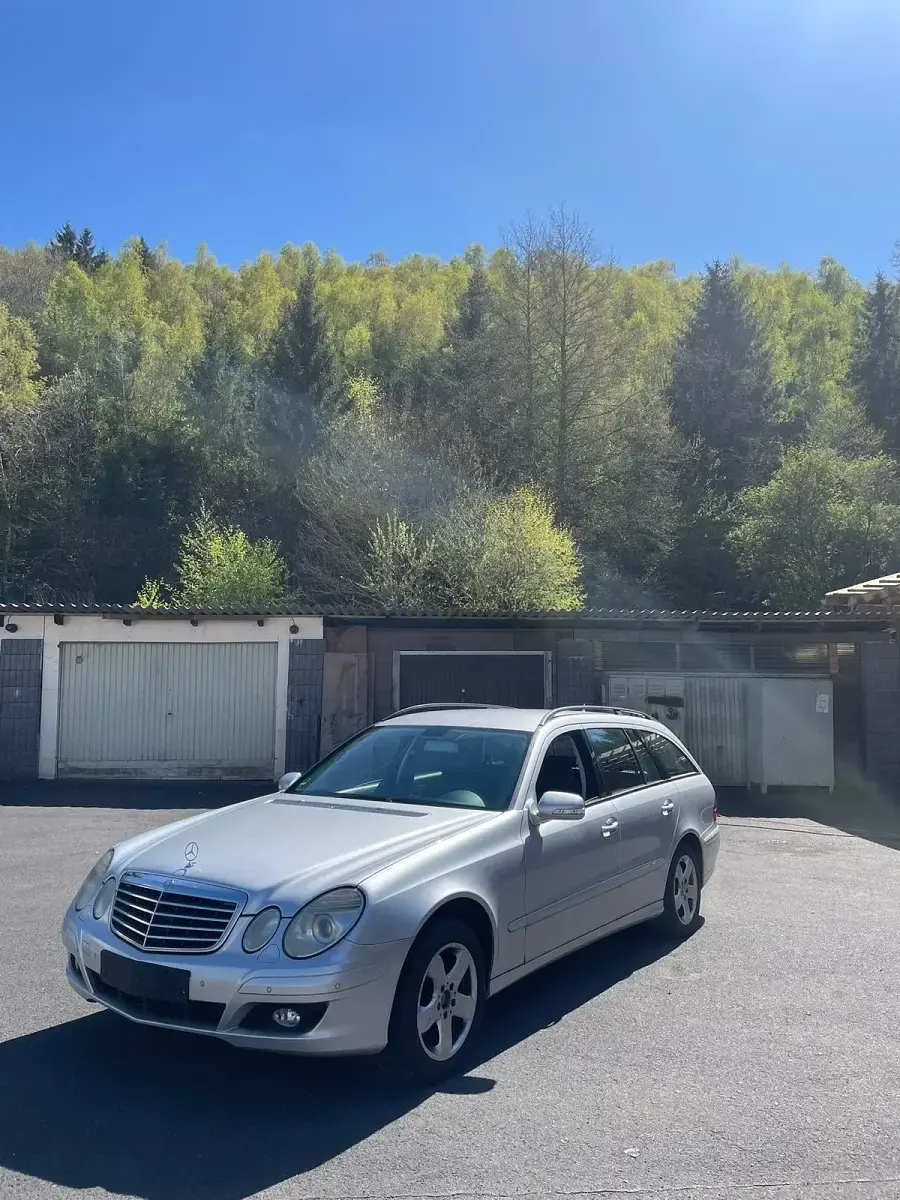 Second-hand Mercedes E280 190 CP (139 kW) 2006 Argintiu Break