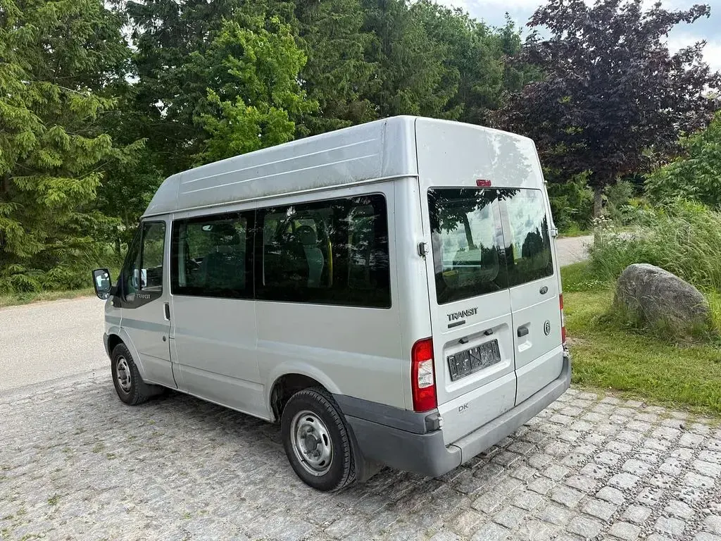 Gebraucht Ford Transit 110 PS (80 kW) 2007 Silber Van / Kleinbus