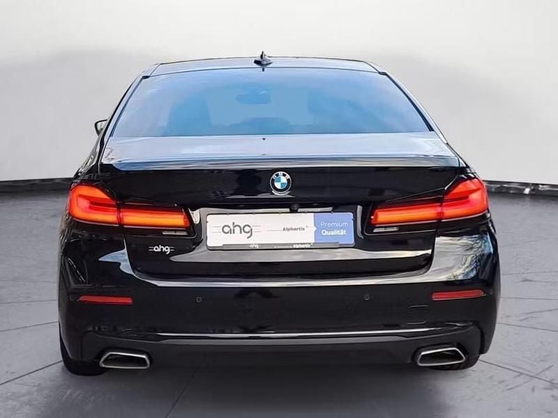 Gebraucht BMW 540 Sport Line 340 PS (250 kW) 2023 Schwarz Limousine