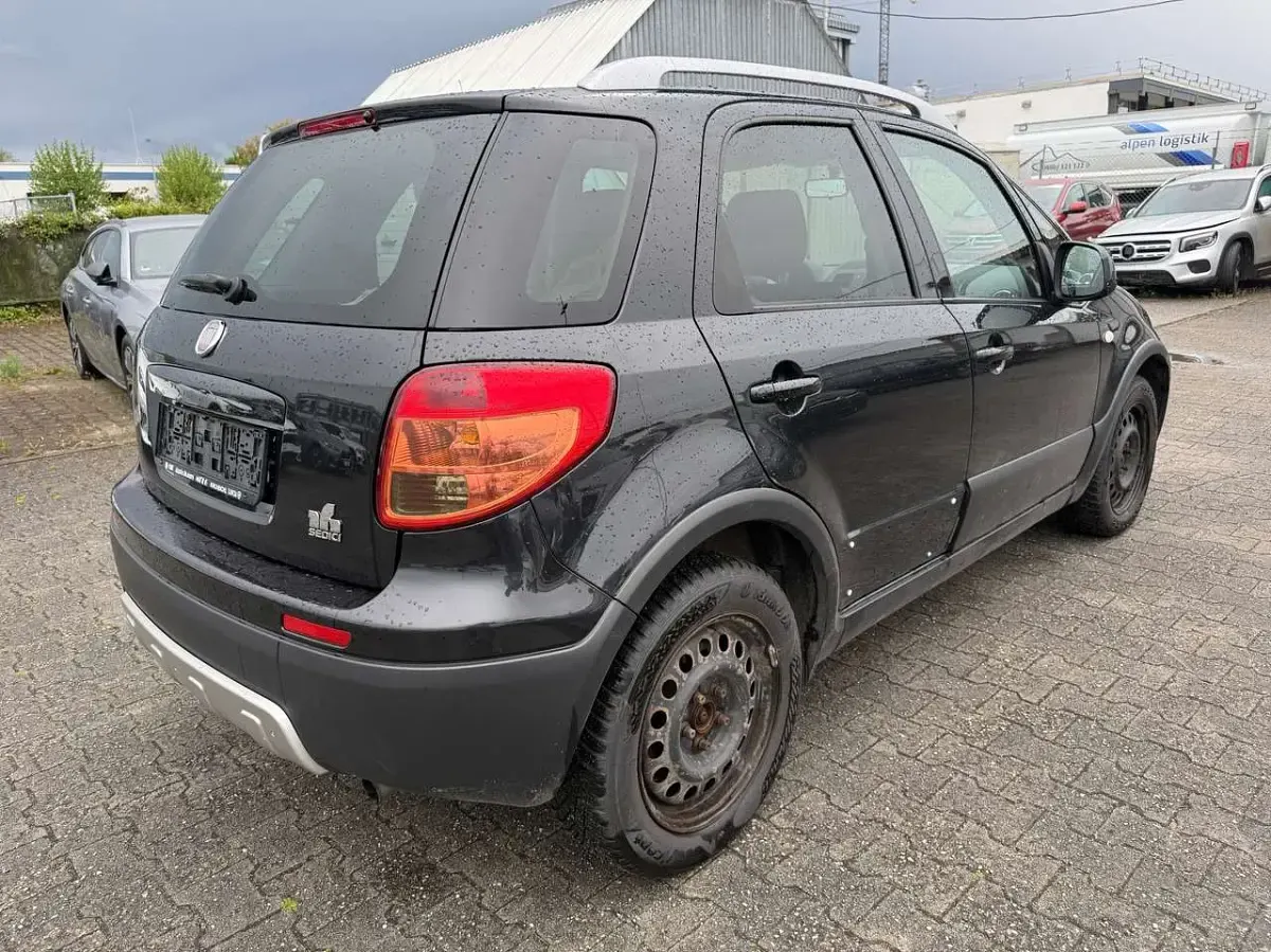 Gebraucht Fiat Sedici Dynamic 120 PS (88 kW) 2012 Schwarz SUV