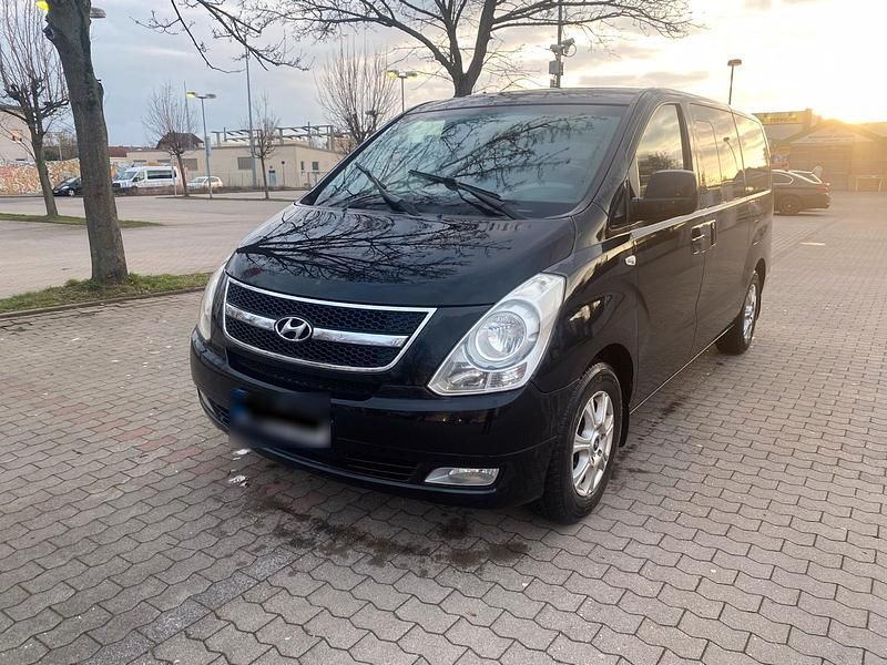 Gebraucht Hyundai H-1 130 PS (95 kW) 2008 Schwarz Van / Kleinbus