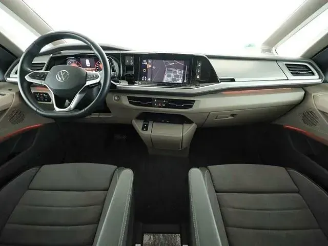 Gebraucht VW Multivan Life 204 PS (150 kW) 2023 Blau Van / Kleinbus