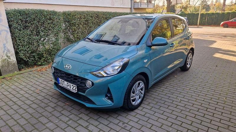 Grün Gebraucht 2023 Hyundai i10 Select Kleinwagen | 9.900 € (Guter Preis) - Bild 1/4