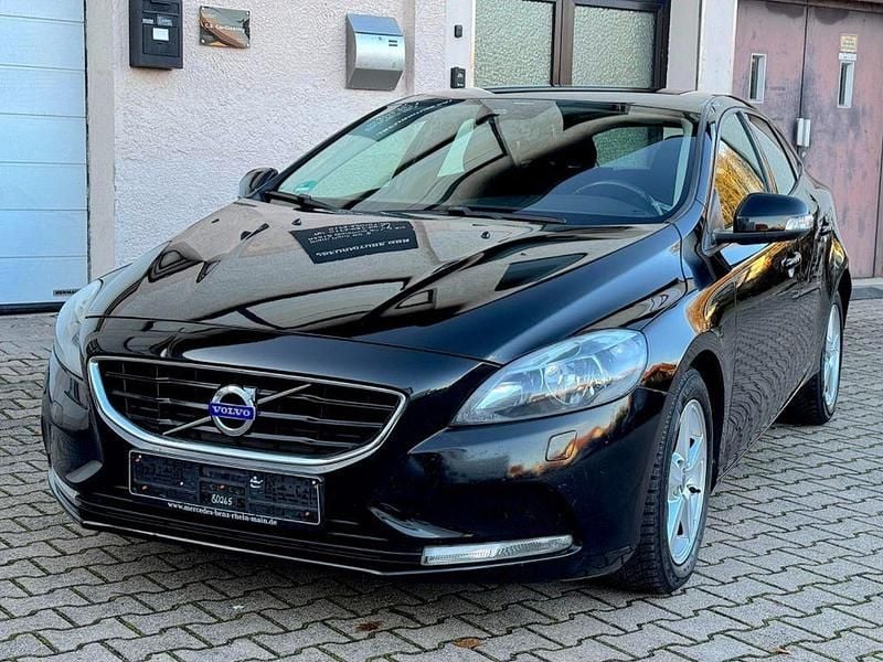 Gebraucht Volvo V40 Kinetic 114 PS (83 kW) 2013 Black stone Limousine