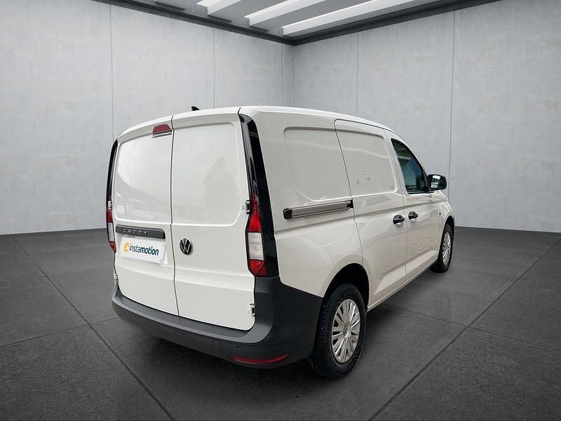 Gebraucht VW Caddy 102 PS (75 kW) 2024 Weiß Van / Kleinbus