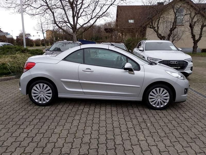 Gebraucht 2012 Peugeot 207 CC Cabrio | 5.999 € (Etwas zu teuer) - Bild 1/1