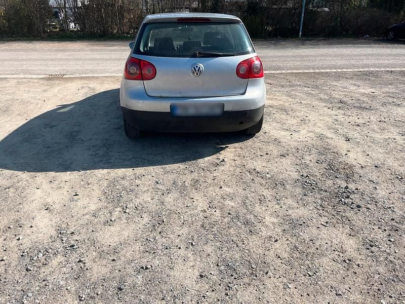 Gebraucht VW Golf V 105 PS (77 kW) 2004 Silber Kleinwagen
