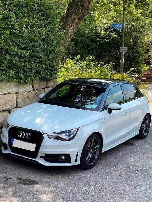 Weiß Gebraucht 2012 Audi A1 S-Line Kleinwagen | 6.350 € (Fairer Preis) - Bild 1/4