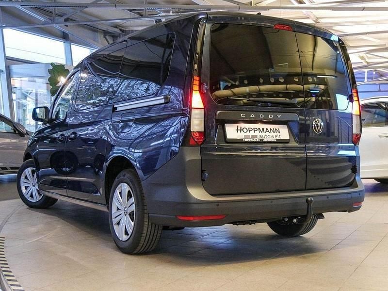 Neu VW Caddy Maxi 122 PS (89 kW) 2026 Blau Van / Kleinbus