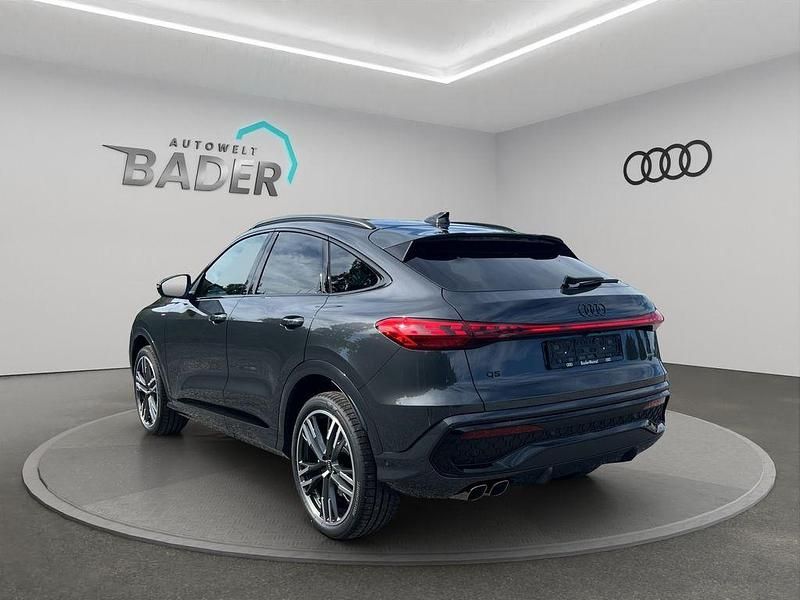 Neu Audi Q5 Sportback Sport 204 PS (150 kW) 2026 Schwarz SUV