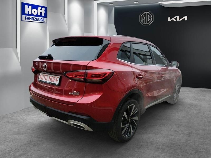 Neu MG ZS Luxury 197 PS (144 kW) 2025 Rot SUV