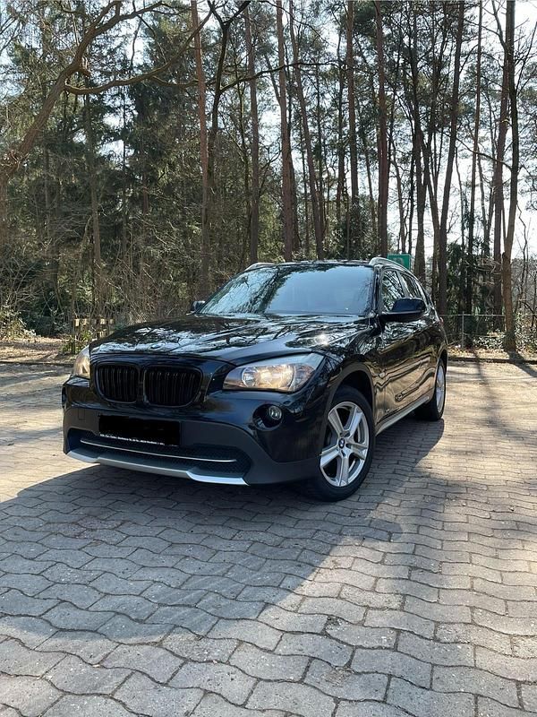 Gebraucht BMW X1 150 PS (110 kW) 2010 Schwarz SUV