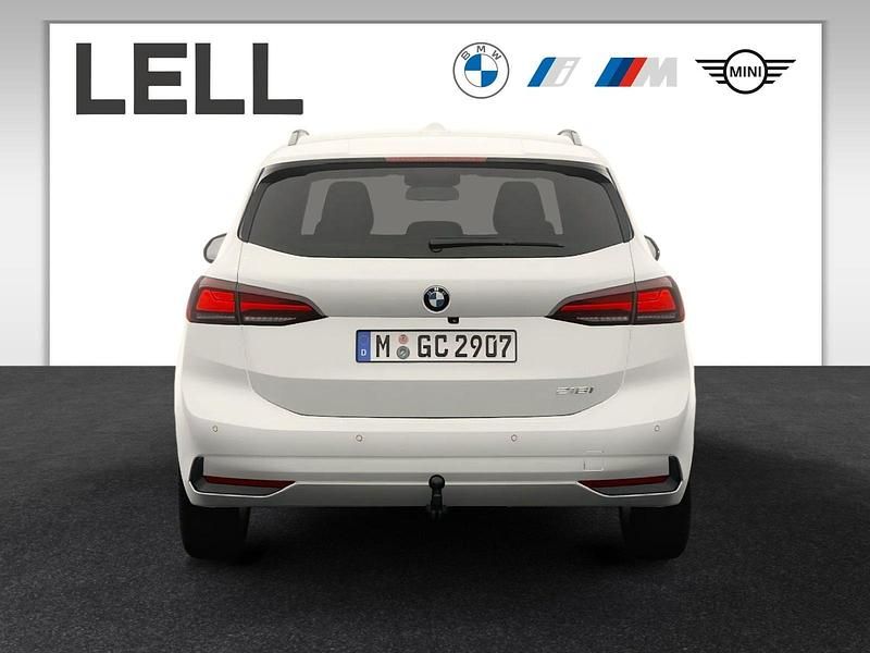 Neu BMW 216 Active Tourer Shadowline 122 PS (89 kW) 2026 Weiß Van / Kleinbus