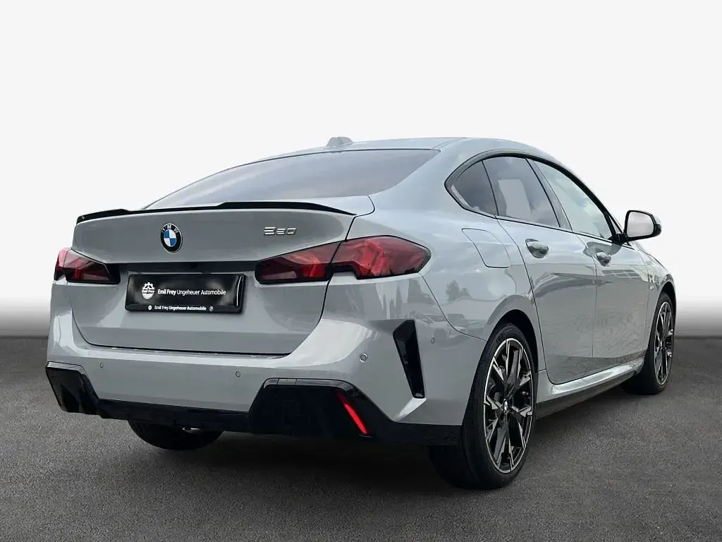 Gebraucht BMW 220 Performance 156 PS (114 kW) 2025 Grau Coupé