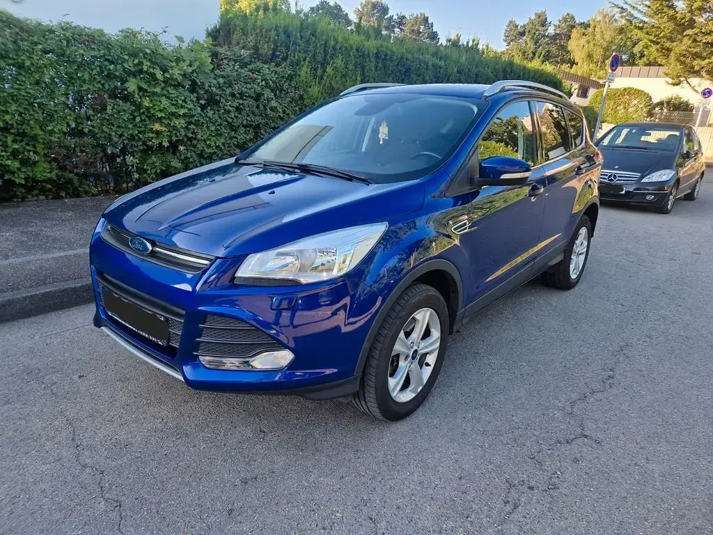 Gebraucht Ford Kuga Titanium 150 PS (110 kW) 2015 Blau SUV