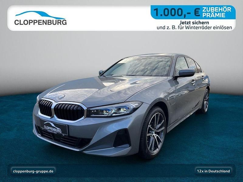 Grau Neu 2025 BMW 330e Sport Line Limousine | 53.420 € (Guter Preis) - Bild 1/3