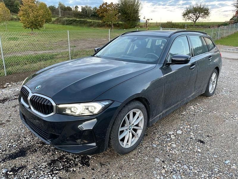 Gebraucht BMW 320 Shadowline 190 PS (139 kW) 2023 Schwarz Kombi